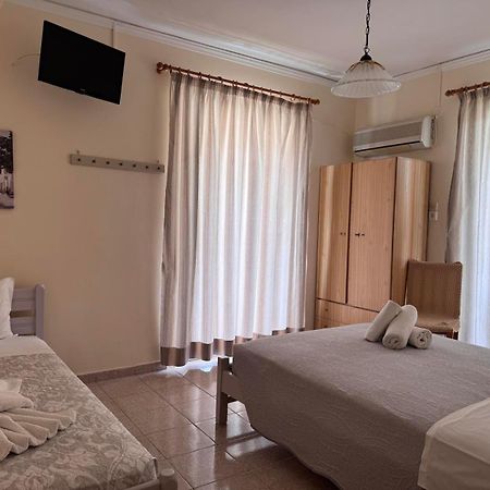 Matrona Apartments Poros Town エクステリア 写真