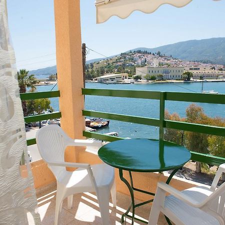 Matrona Apartments Poros Town エクステリア 写真
