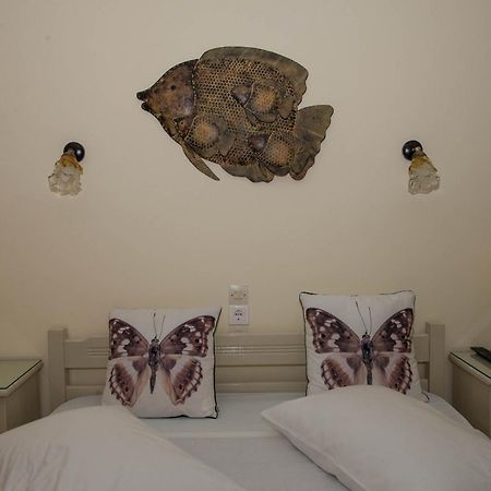 Matrona Apartments Poros Town エクステリア 写真