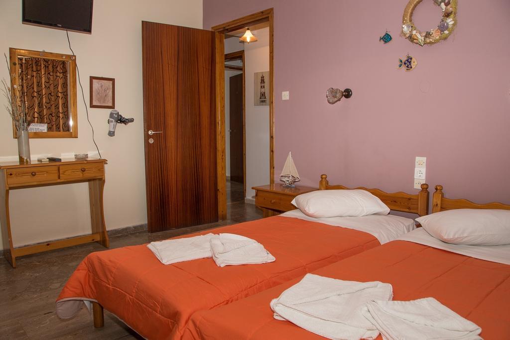 Matrona Apartments Poros Town エクステリア 写真