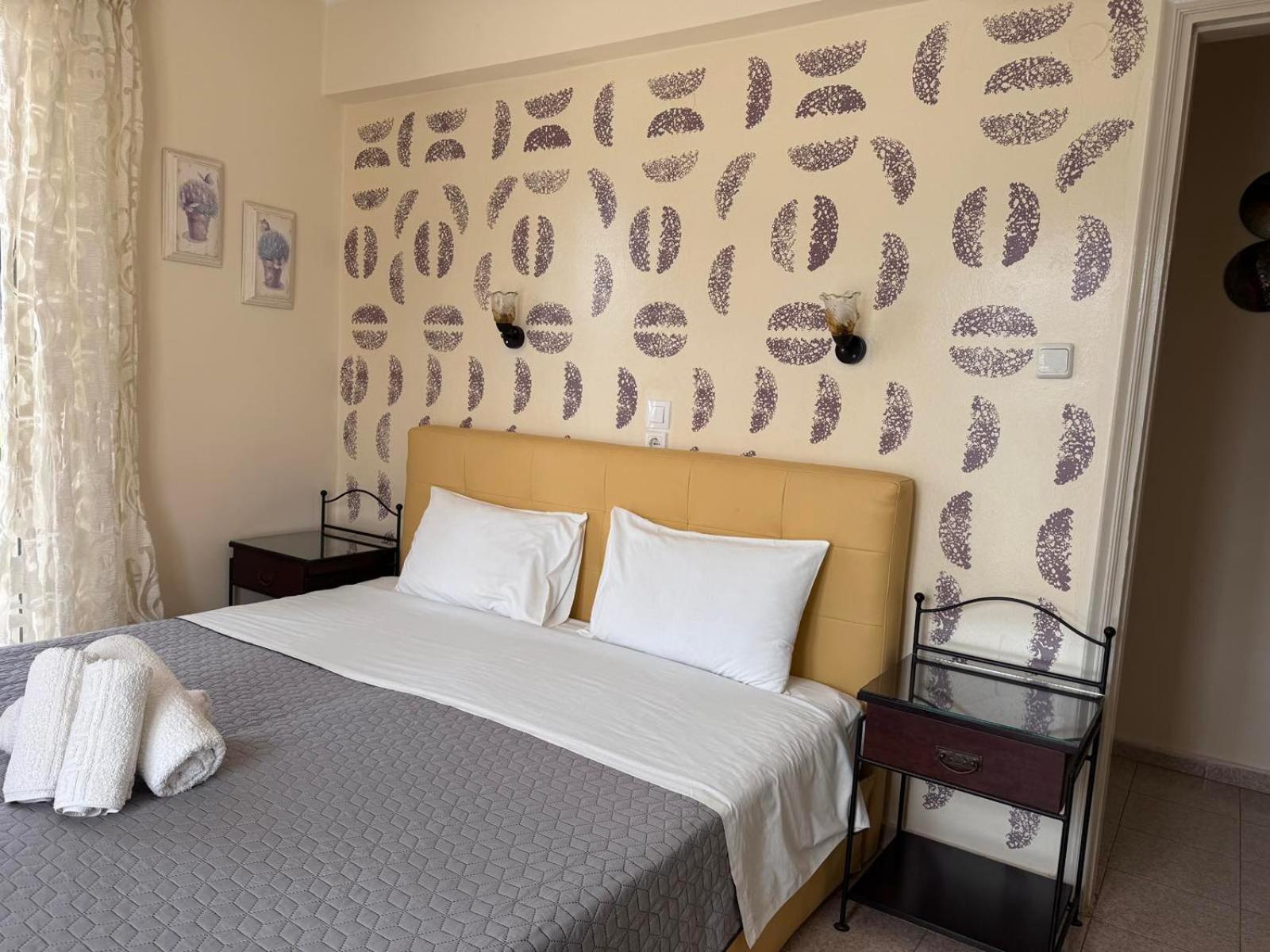 Matrona Apartments Poros Town エクステリア 写真