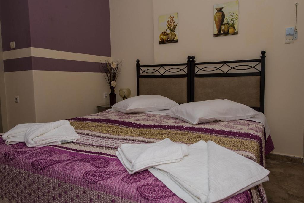 Matrona Apartments Poros Town エクステリア 写真