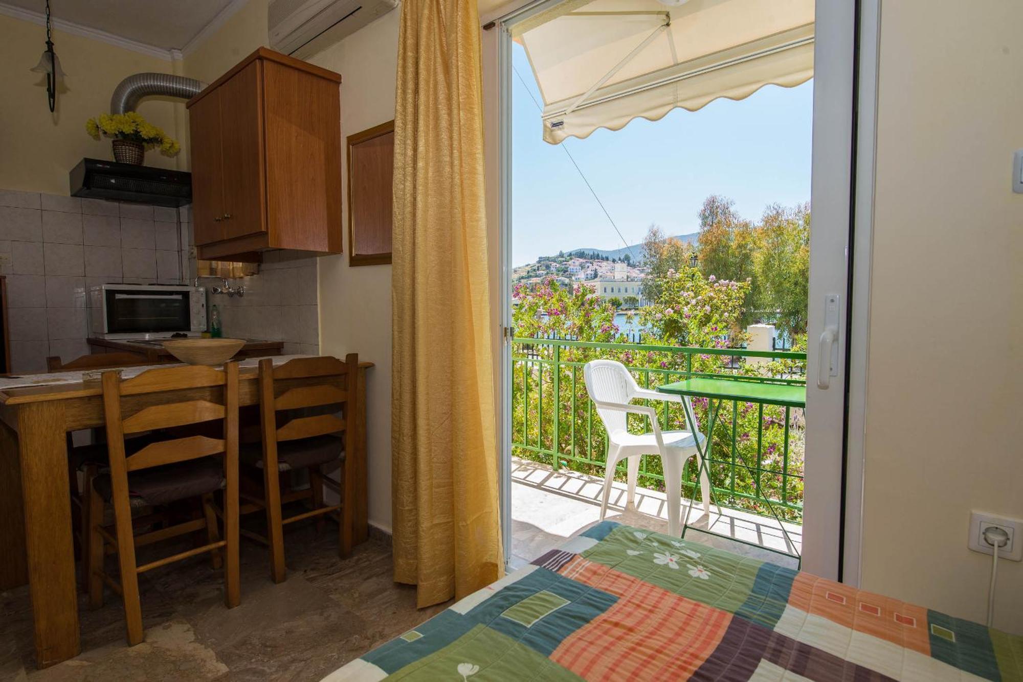 Matrona Apartments Poros Town エクステリア 写真